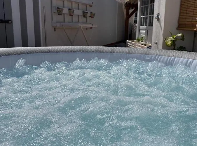 Atico 307-Jacuzzi Privado & Pool Daire