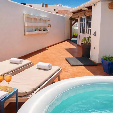 Atico 307-jacuzzi Privado & Pool Daire Costa Adeje